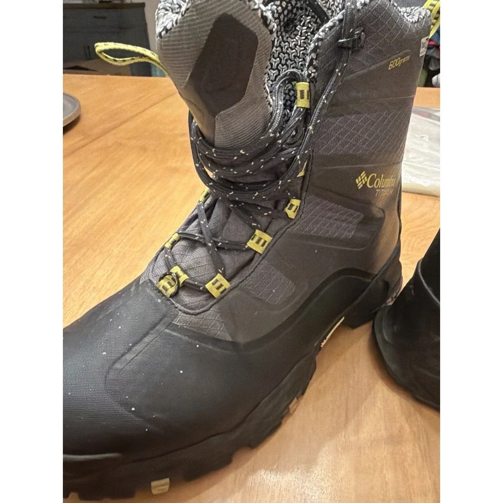 Columbia Titanium OutDry 600g Michelin Winter Boots Mens Size 9 Insulated
